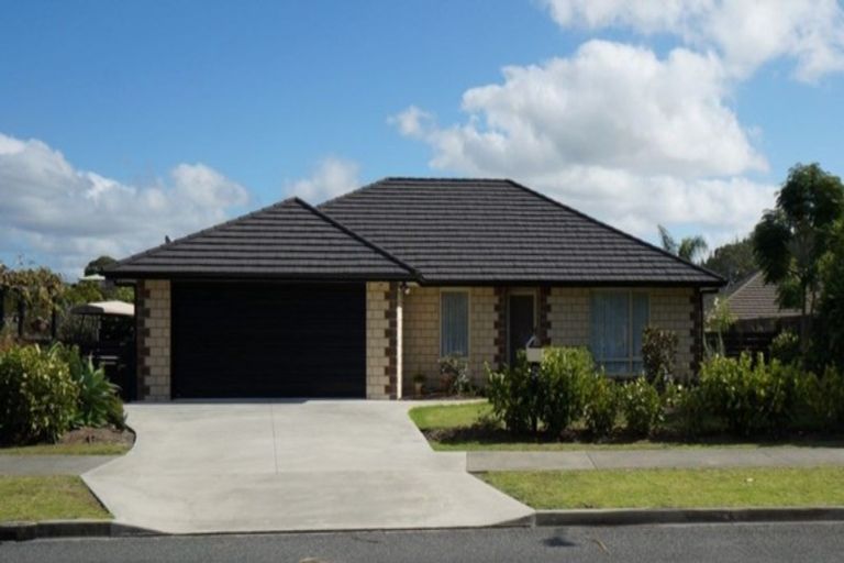 Photo of property in 52 Tamure Place, Ruakaka, 0116