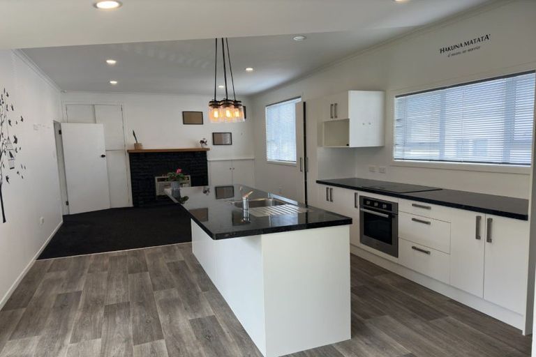 Photo of property in 9 Morrissey Street, Hawera, 4610