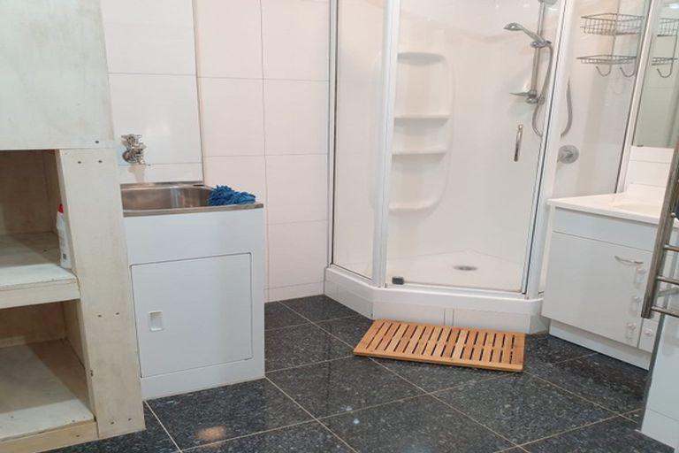 Photo of property in 52 Stokes Valley Road, Stokes Valley, Lower Hutt, 5019