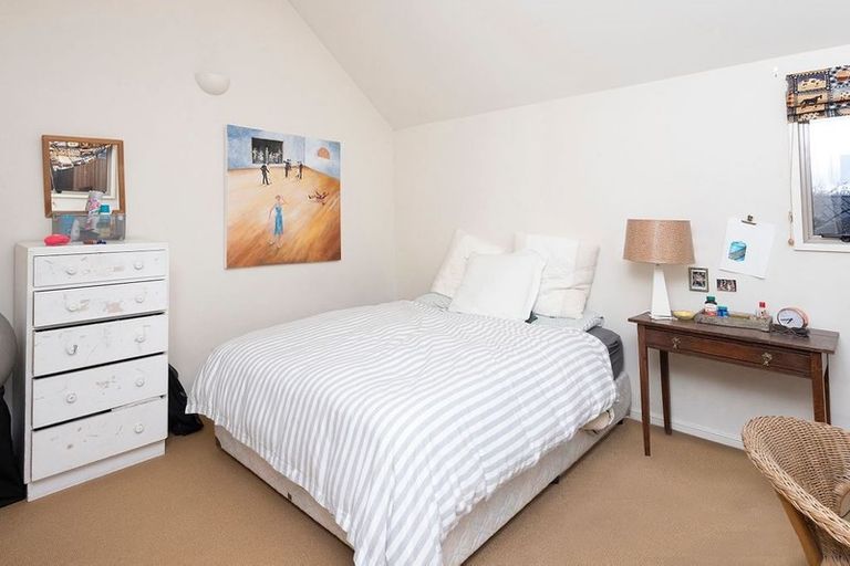 Photo of property in 1/37 Poynder Avenue, Merivale, Christchurch, 8014