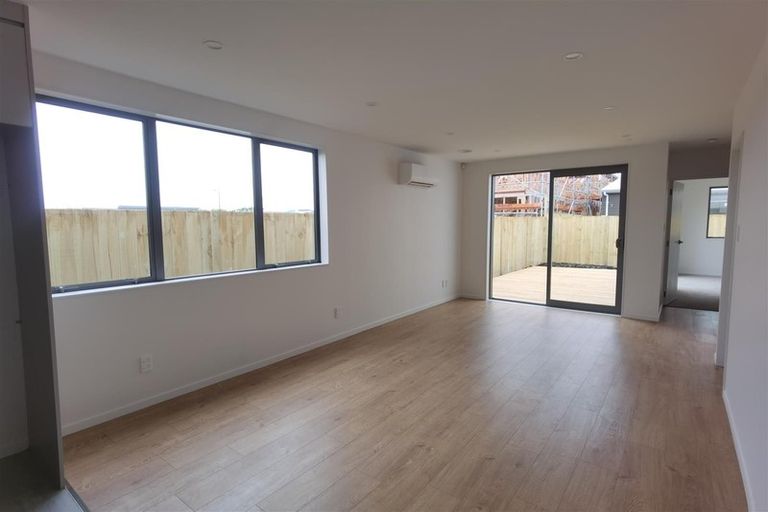 Photo of property in 6 Fredrick Hanson Road, Papakura, 2110