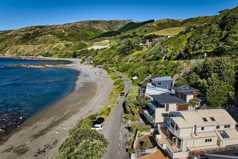Photo of property in 3 Ocean Parade, Pukerua Bay, 5026