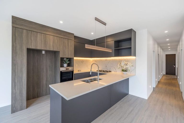 Photo of property in 8 Zadar Street, Kumeu, 0810