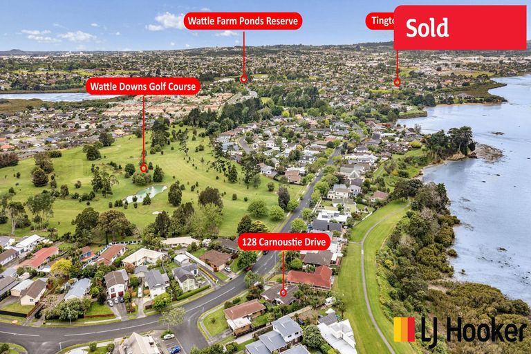 Photo of property in 128 Carnoustie Drive, Wattle Downs, Auckland, 2103