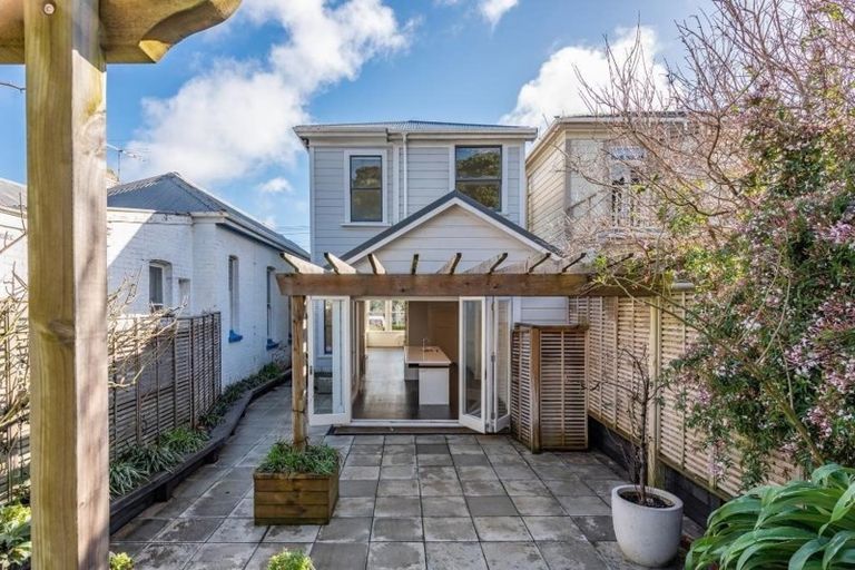 Photo of property in 12 Roy Street, Newtown, Wellington, 6021