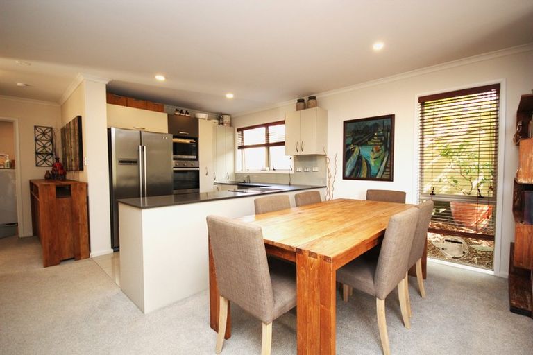 Photo of property in 17 West Hoe Heights, Orewa, 0931