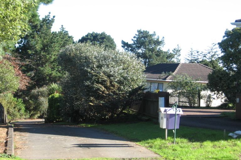 Photo of property in 9 Cade Place, Weymouth, Auckland, 2103