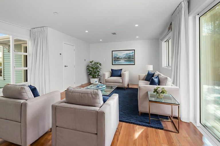 Photo of property in 1 Keith Smith Avenue, Beach Haven, Auckland, 0626