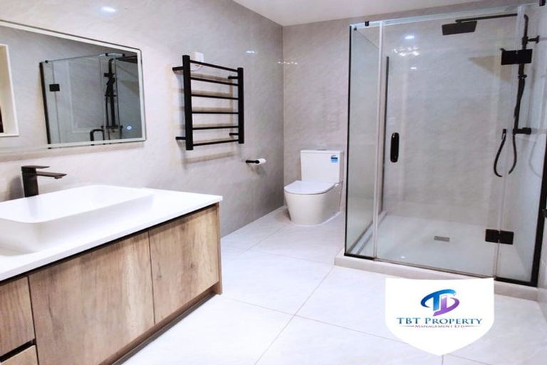 Photo of property in 17 Bushfield Drive, Flat Bush, Auckland, 2019