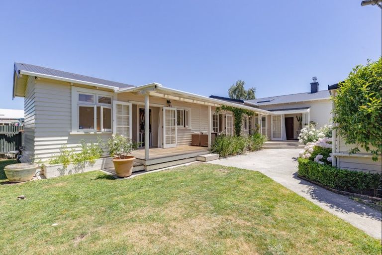 Photo of property in 10 Argyle Avenue, Takaro, Palmerston North, 4410