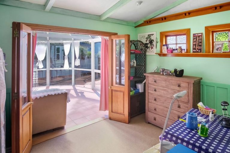 Photo of property in 133 Somerfield Street, Somerfield, Christchurch, 8024