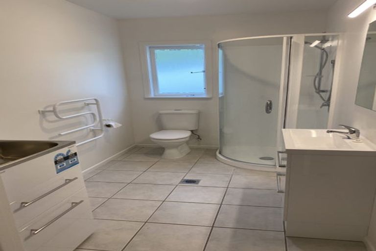 Photo of property in 18 Beresford Street, Bayswater, Auckland, 0622