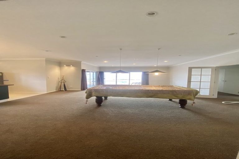 Photo of property in 17 Quedley Court, Eastern Beach, Auckland, 2012