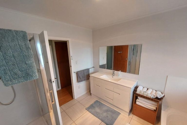 Photo of property in 78a Swanson Road, Henderson, Auckland, 0610