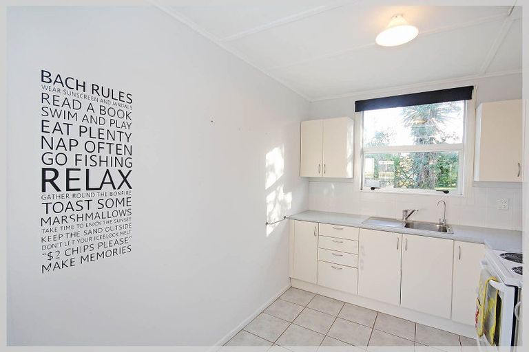 Photo of property in 13 Dewe Terrace, Foxton Beach, Foxton, 4815