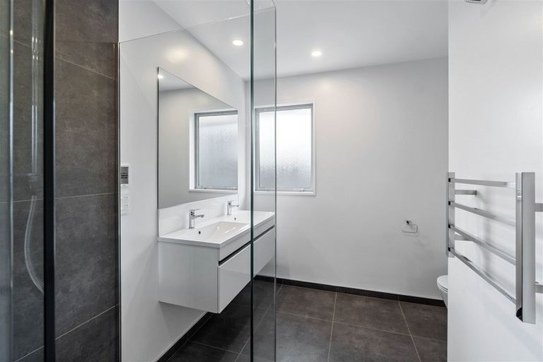 Photo of property in 13a Halswell Junction Road, Halswell, Christchurch, 8025