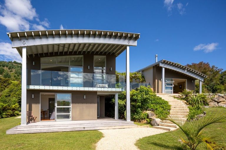 Photo of property in 1160a Abel Tasman Drive, Ligar Bay, Takaka, 7183