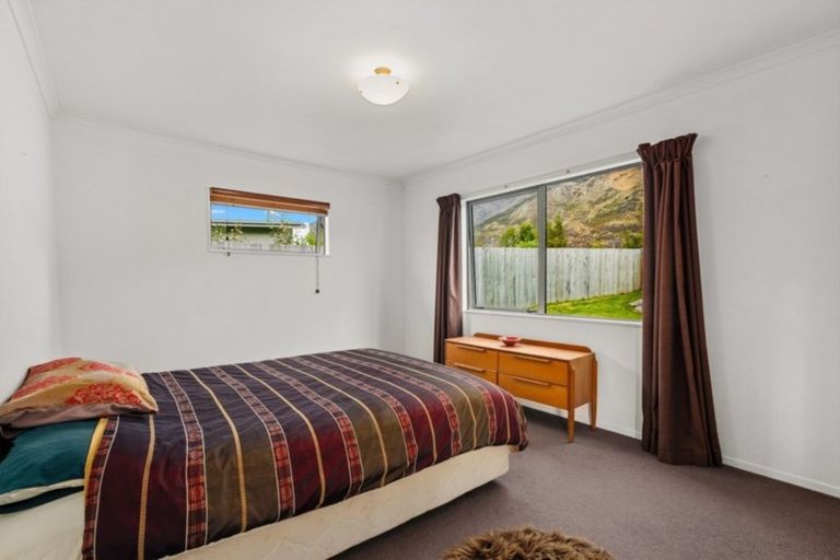 Photo of property in 13 Quill Street, Lake Hayes, Queenstown, 9304