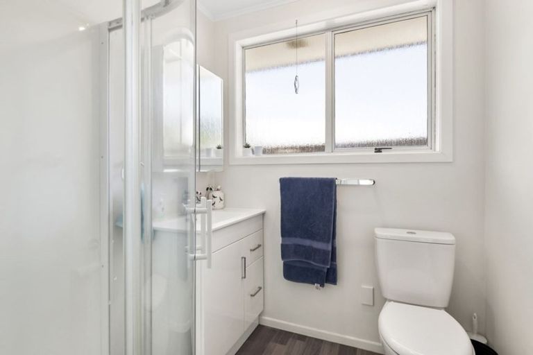 Photo of property in 36a Ranui Terrace, Tawa, Wellington, 5028