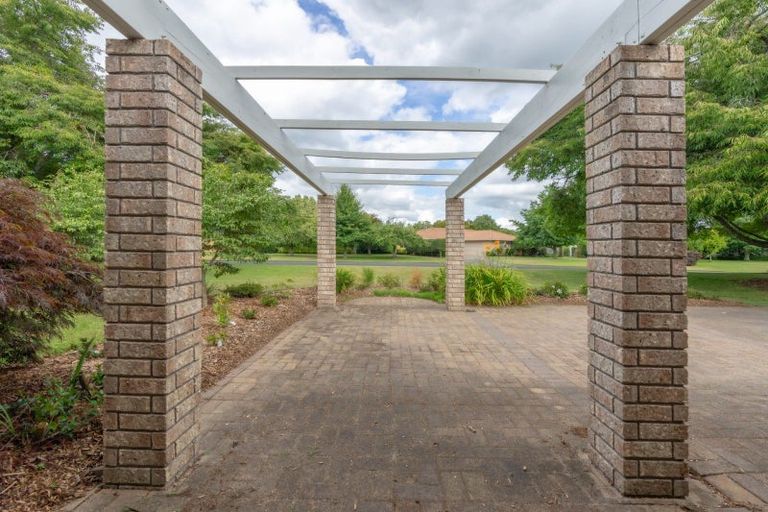 Photo of property in 21 Cowley Drive, Leamington, Cambridge, 3432