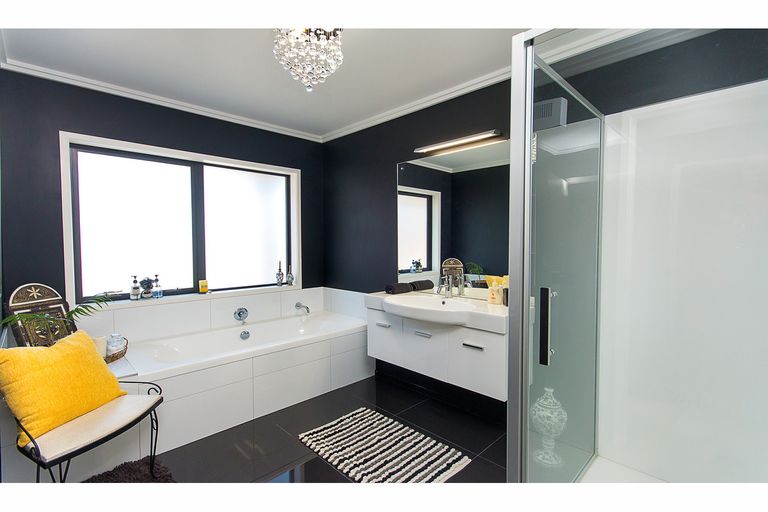 Photo of property in 875 Awhitu Road, Pollok, Waiuku, 2683