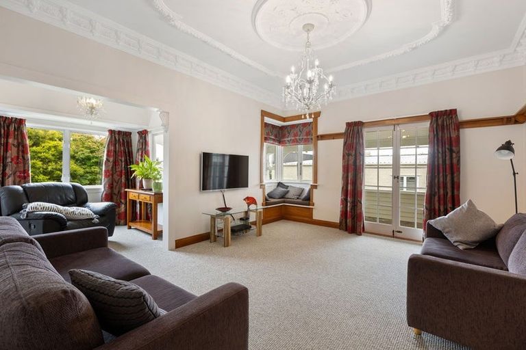 Photo of property in 183 Tukapa Street, Westown, New Plymouth, 4310