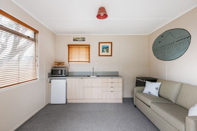 Photo of property in 69 Marine Parade, Mount Maunganui, 3116