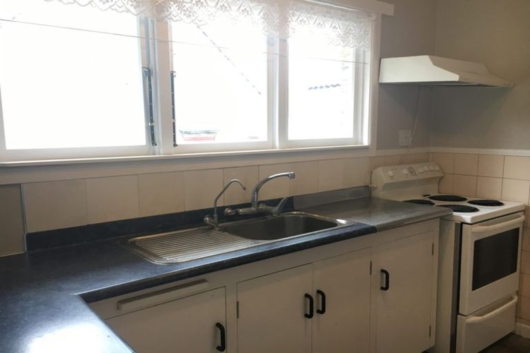 Photo of property in 12 Mccracken Avenue, Hillcrest, Hamilton, 3216