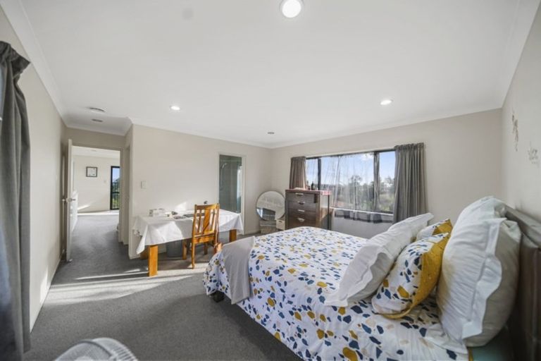 Photo of property in 247b Hill Road, The Gardens, Auckland, 2105