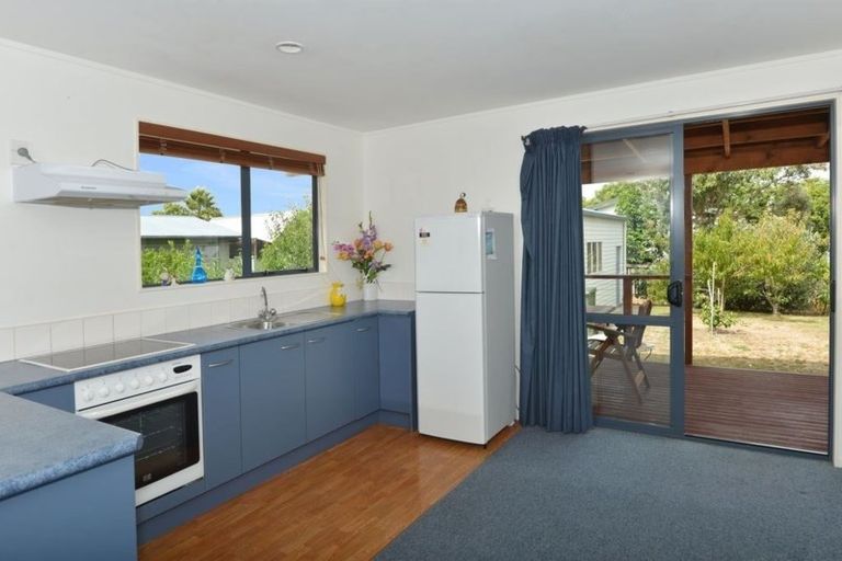 Photo of property in 33 Shearwater Street, One Tree Point, 0118