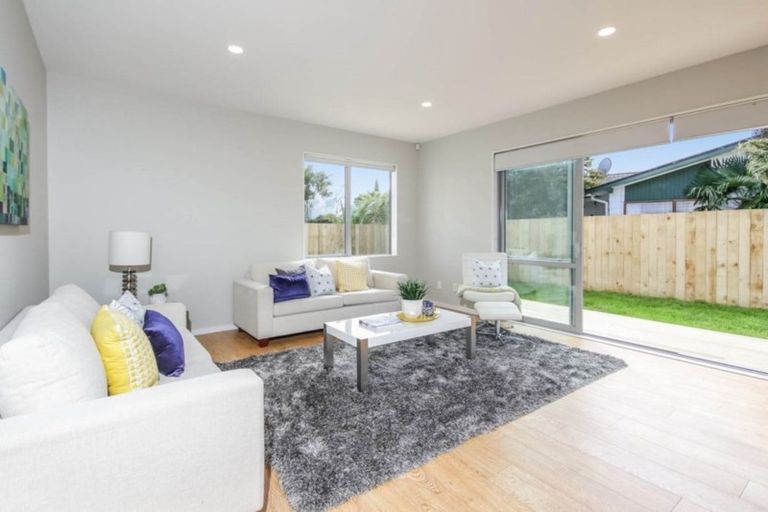 Photo of property in 2 Bahari Drive, Ranui, Auckland, 0612