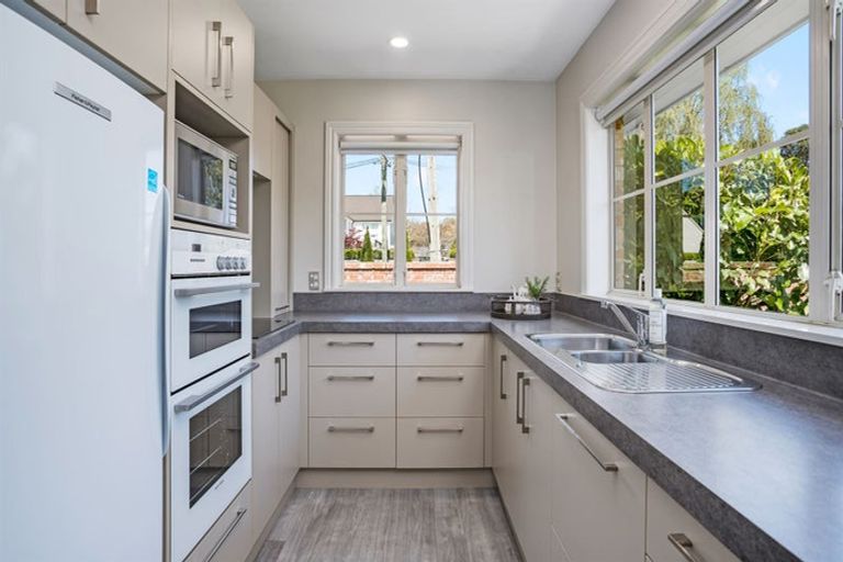 Photo of property in 85 Kahu Road, Fendalton, Christchurch, 8041