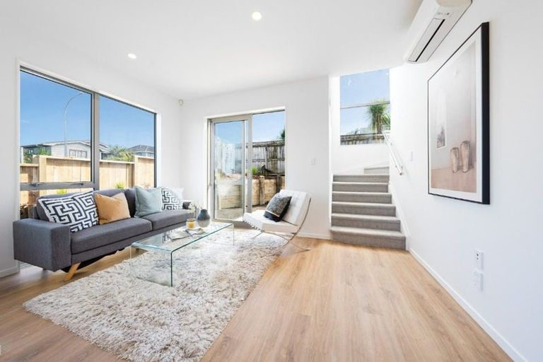 Photo of property in 22a Elliot Street, Howick, Auckland, 2014