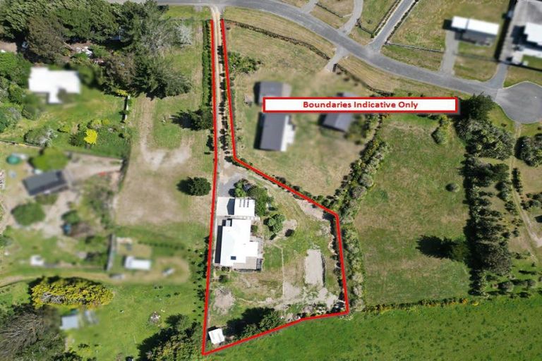 Photo of property in 90 Bergin Road, Foxton, 4814