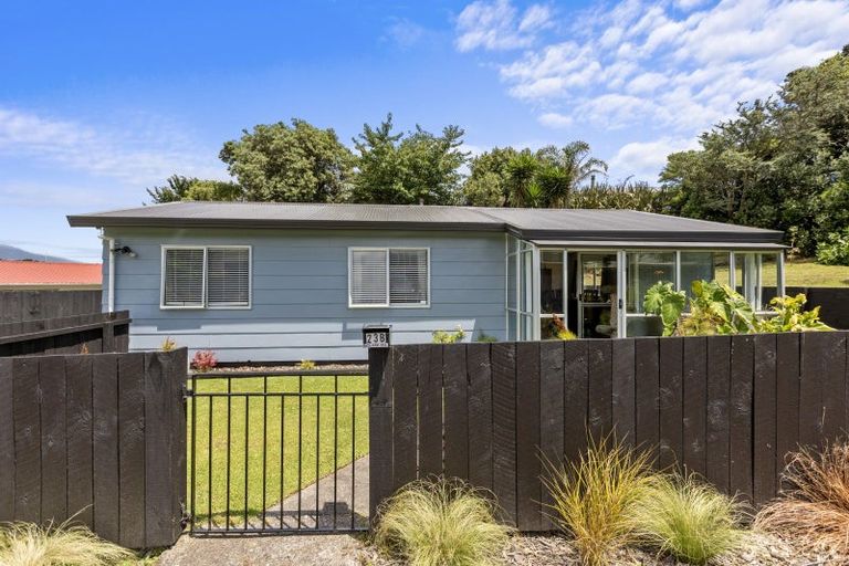 Photo of property in 2/23 Tahurangi Place, Spotswood, New Plymouth, 4310