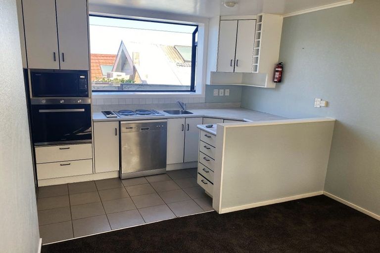 Photo of property in 78 Todman Street, Brooklyn, Wellington, 6021