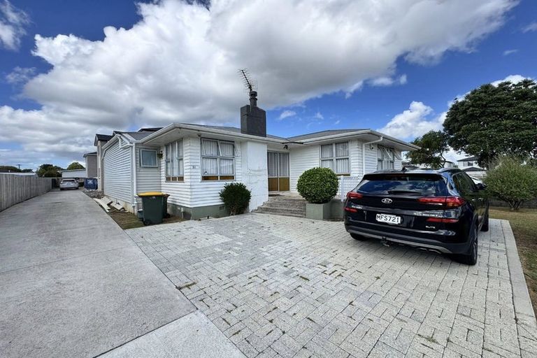 Photo of property in 31 Hill Crescent, Papakura, 2110