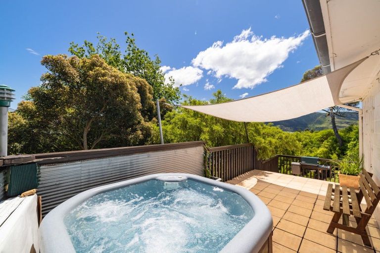 Photo of property in 23 Te Ara Crescent, Diamond Harbour, Lyttelton, 8971
