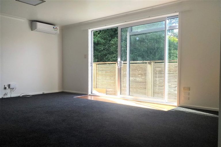 Photo of property in 38-40 Richmond Avenue, Karori, Wellington, 6012
