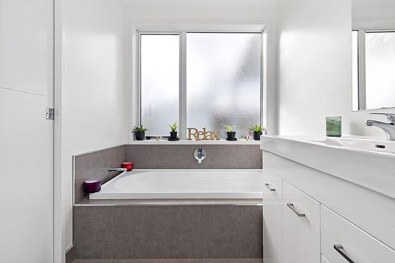 Photo of property in 77a Gibson Road, Tuakau, 2121