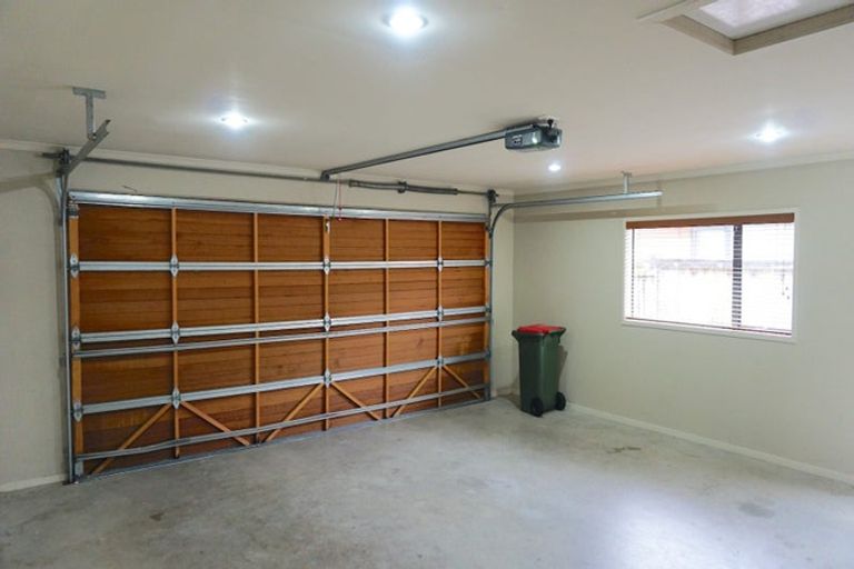 Photo of property in 5 Duntrune Road, Flat Bush, Auckland, 2016