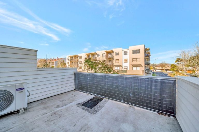 Photo of property in 9/46 Carlos Drive, Flat Bush, Auckland, 2016