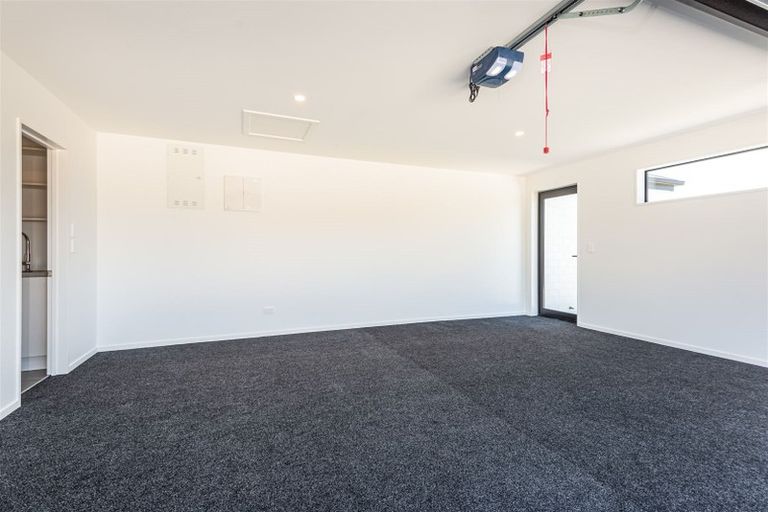 Photo of property in 23 Angus Place, Rangiora, 7400