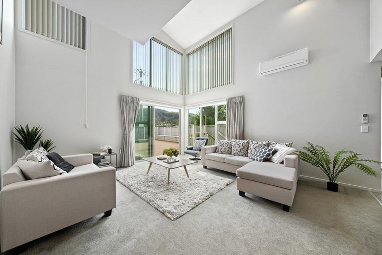 Photo of property in 9 Duncan Street, Tawa, Wellington, 5028