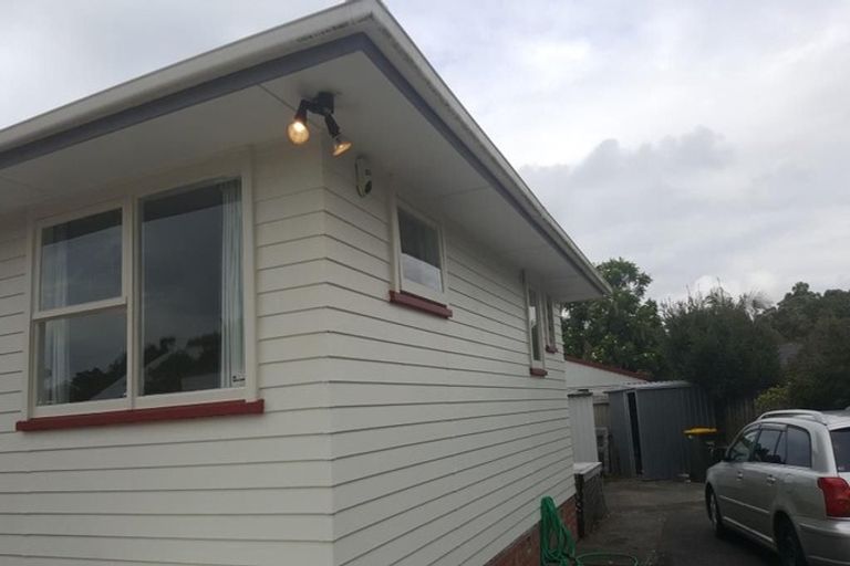 Photo of property in 13 Roby Street, Te Atatu Peninsula, Auckland, 0610