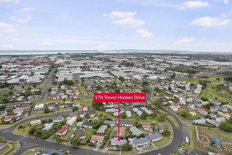 Photo of property in 17a Trevor Hosken Drive, Wiri, Auckland, 2104