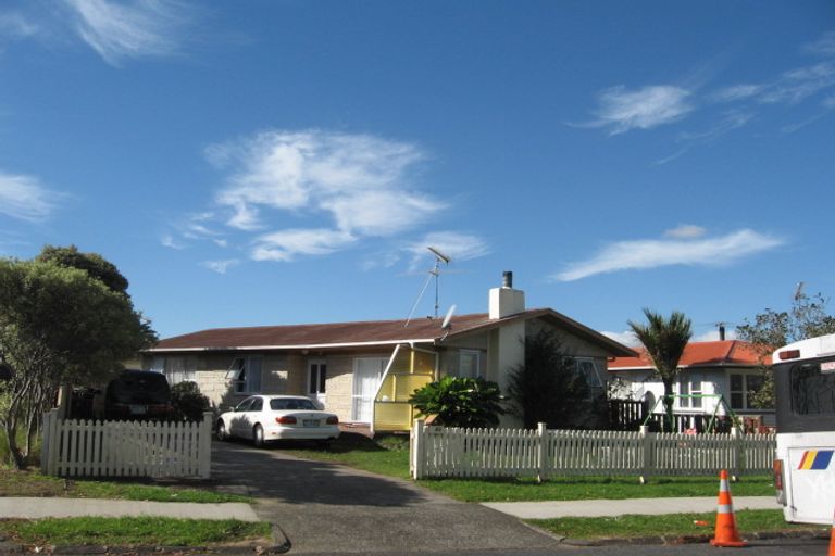 Photo of property in 49 Megan Avenue, Pakuranga Heights, Auckland, 2010