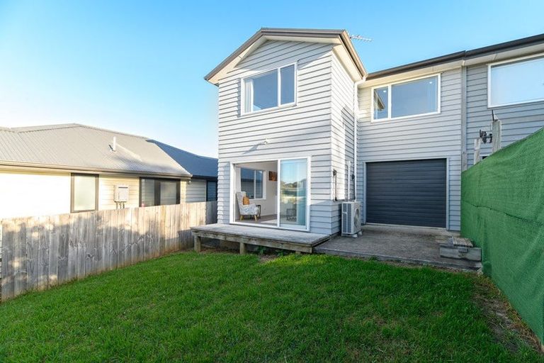 Photo of property in 1/67a Metcalfe Road, Ranui, Auckland, 0612