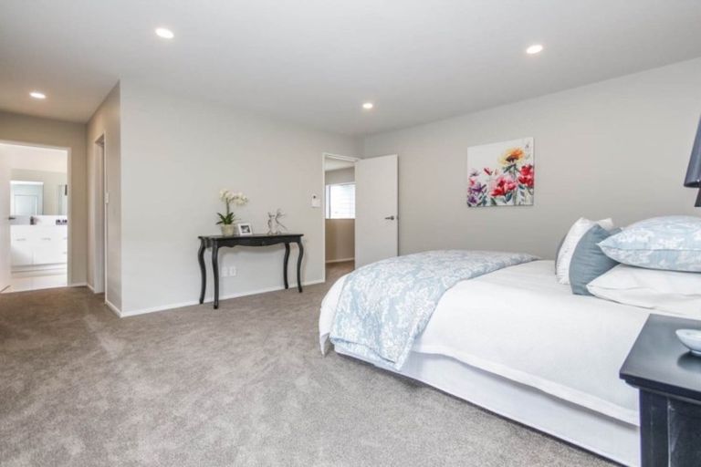 Photo of property in 2 Bahari Drive, Ranui, Auckland, 0612