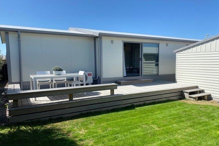 Photo of property in 3 Kingsbridge Drive, Burwood, Christchurch, 8083